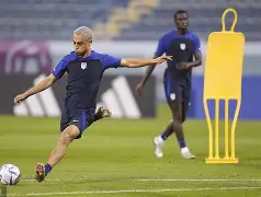 英超球队打客场坐什么